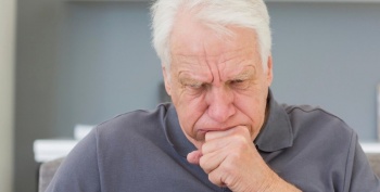 Пневмония у пожилых людей: симптомы, причины, специфика лечения